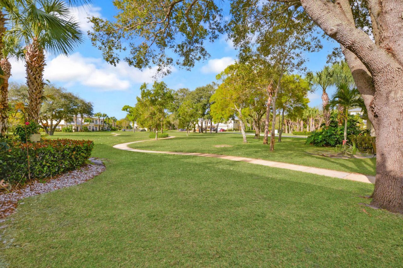 2529 Creekside Drive, Fort Pierce, FL 34981 Photo
