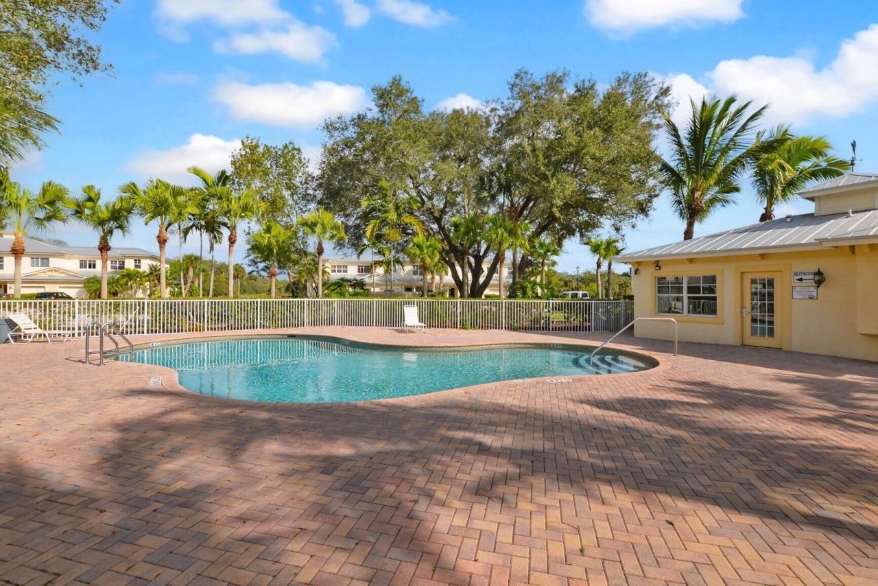 2529 Creekside Drive, Fort Pierce, FL 34981 Photo