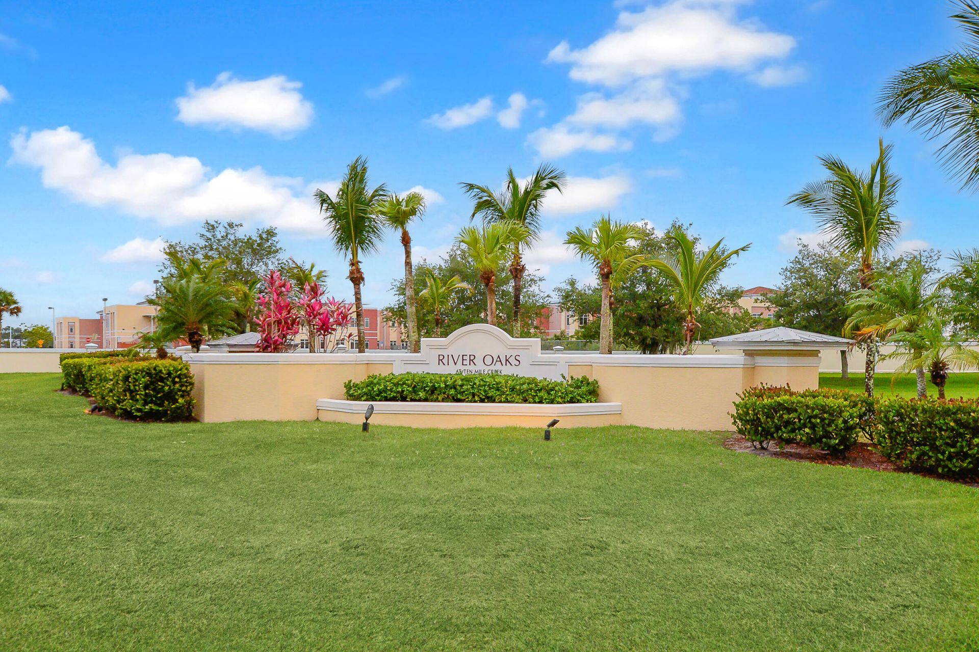 2529 Creekside Drive, Fort Pierce, FL 34981 Photo