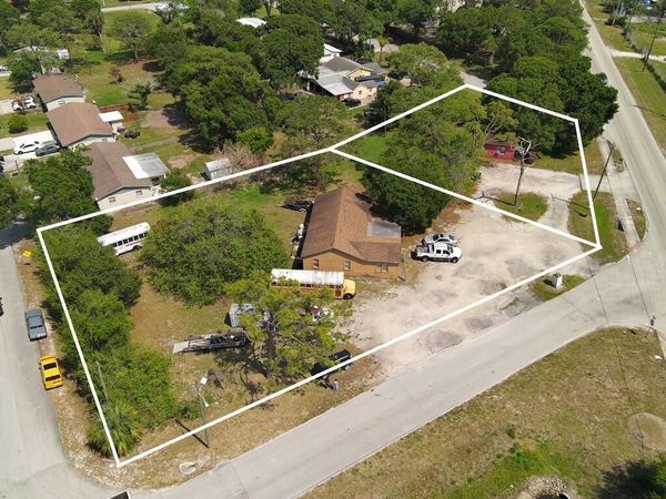 906 Angle Road, Fort Pierce, FL 34982