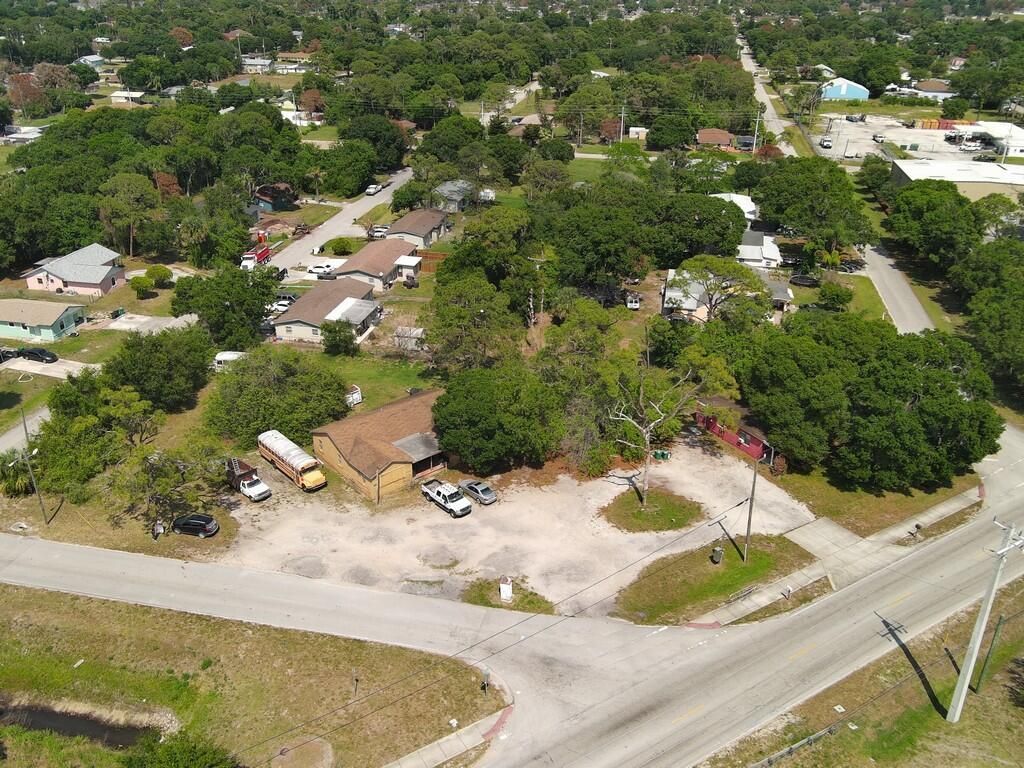 906 Angle Road, Fort Pierce, FL 34982 Photo