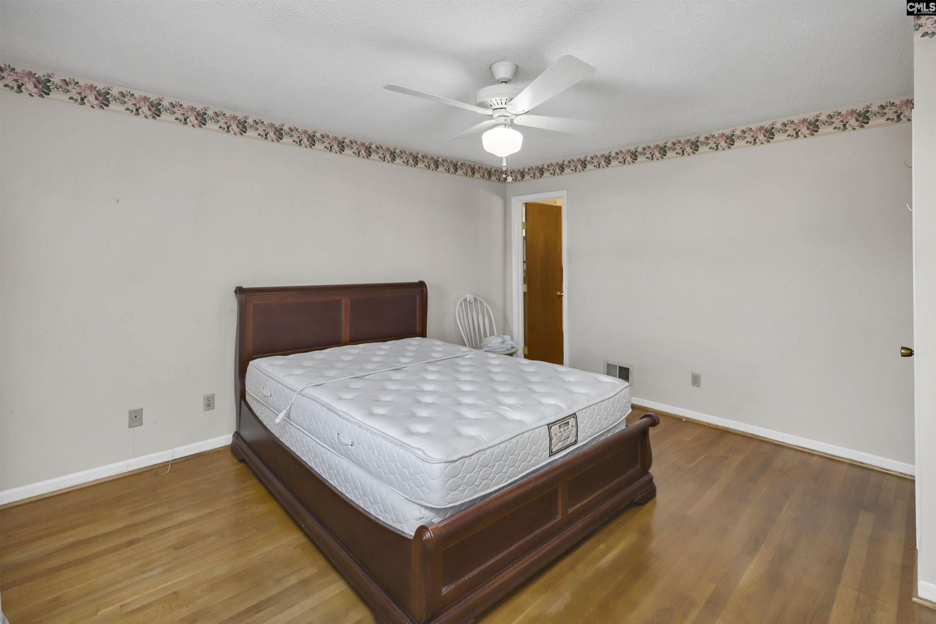 117 Springfield  Photo 13