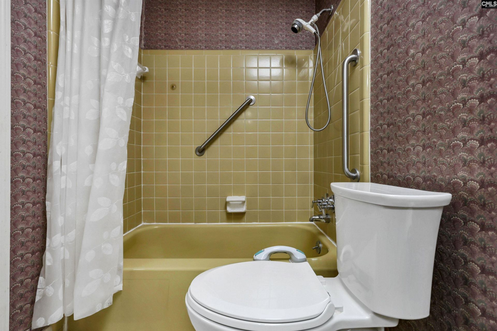 117 Springfield  Photo 22