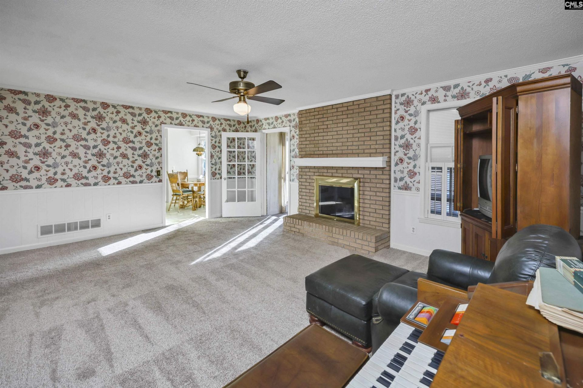 117 Springfield  Photo 25