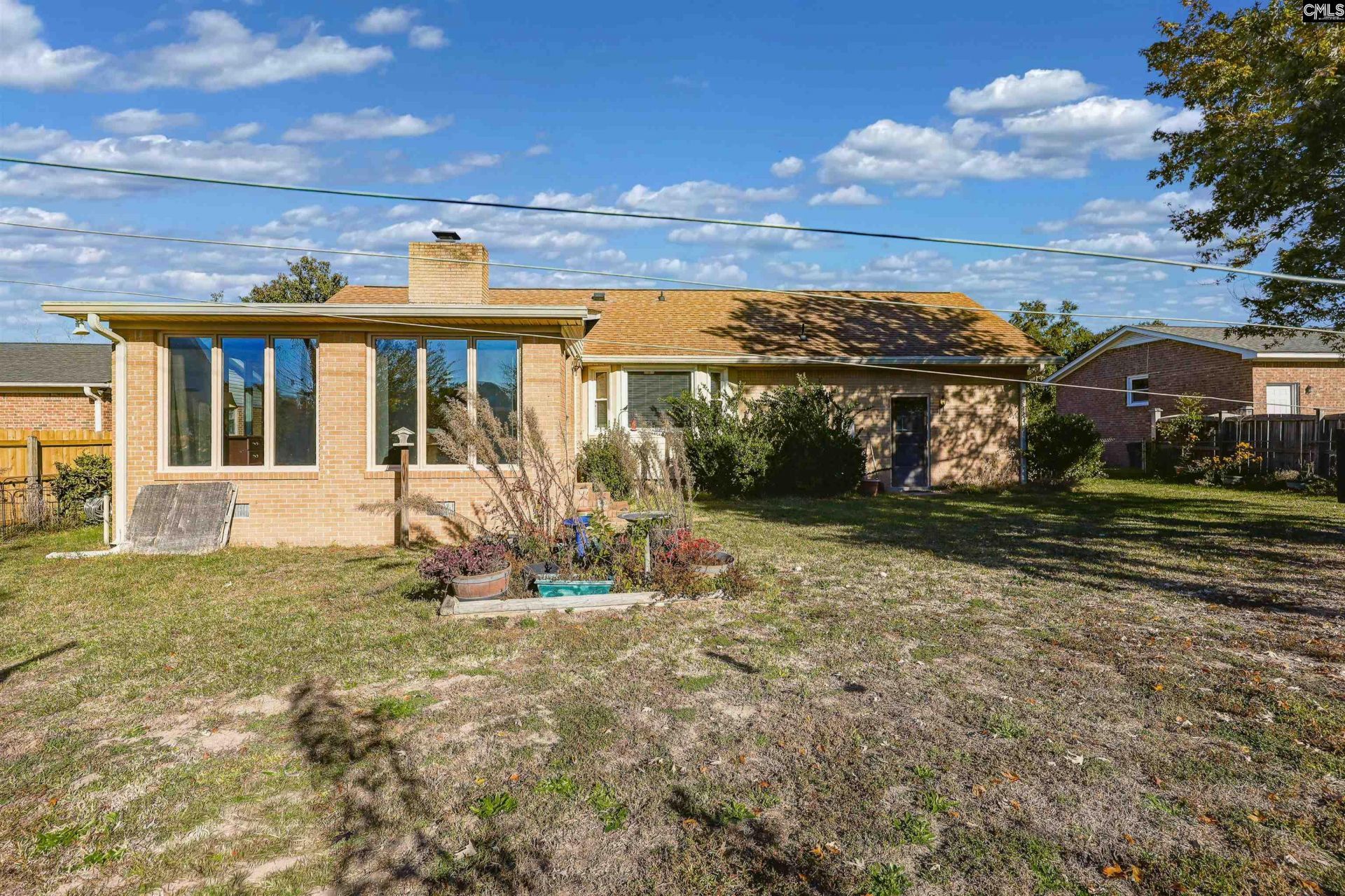 117 Springfield  Photo 37