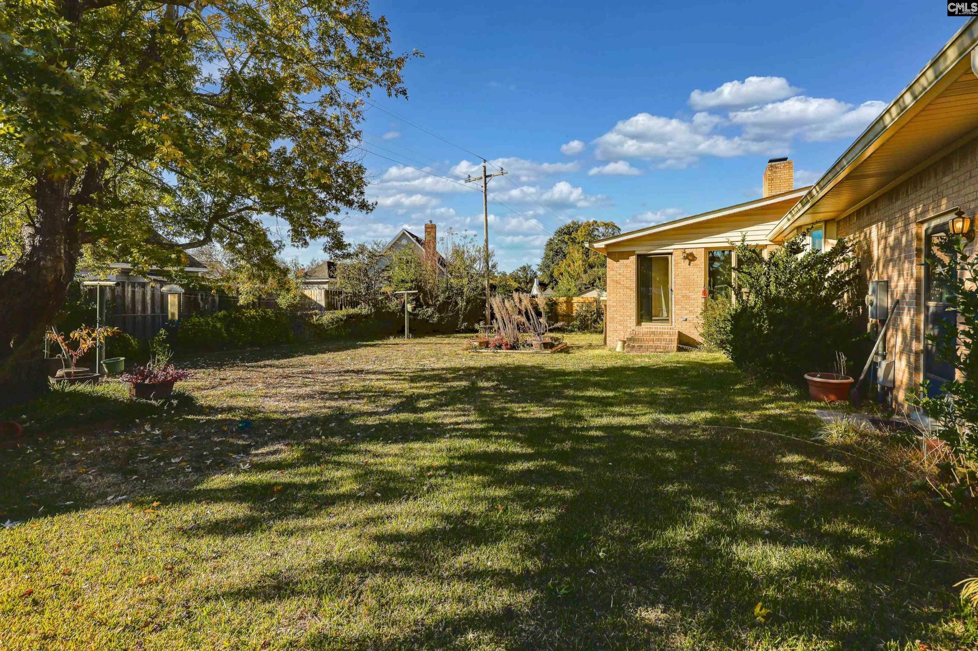 117 Springfield  Photo 41
