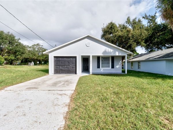 250 12th Street SW, Vero Beach, FL 32962