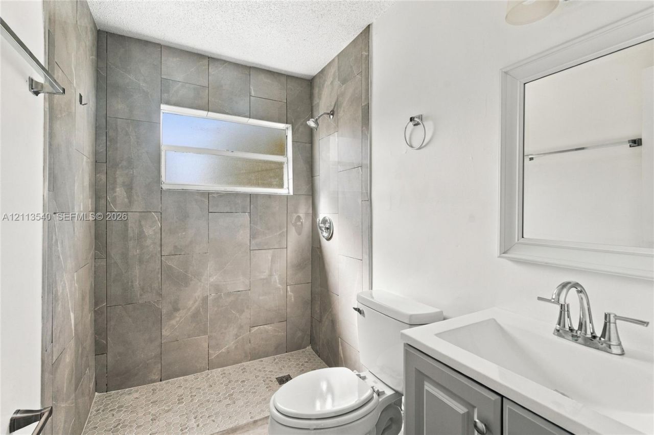 907 N 20th St , Unit A, Fort Pierce, FL 34950 Photo