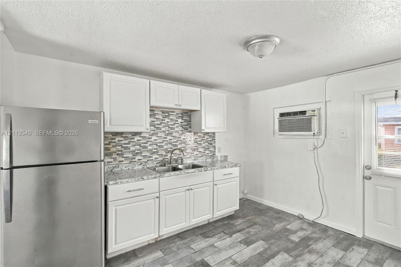 907 N 20th St , Unit A, Fort Pierce, FL 34950 Photo