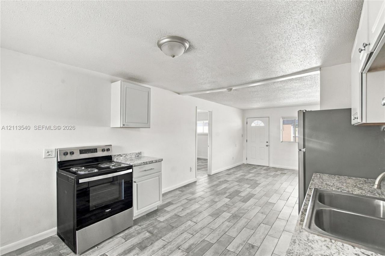 907 N 20th St , Unit A, Fort Pierce, FL 34950 Photo