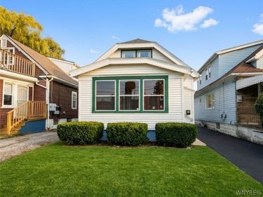 129 Clarence Avenue , Buffalo, NY 14215