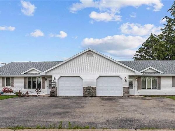 608 N CLARK STREET, Black Creek, WI 54106