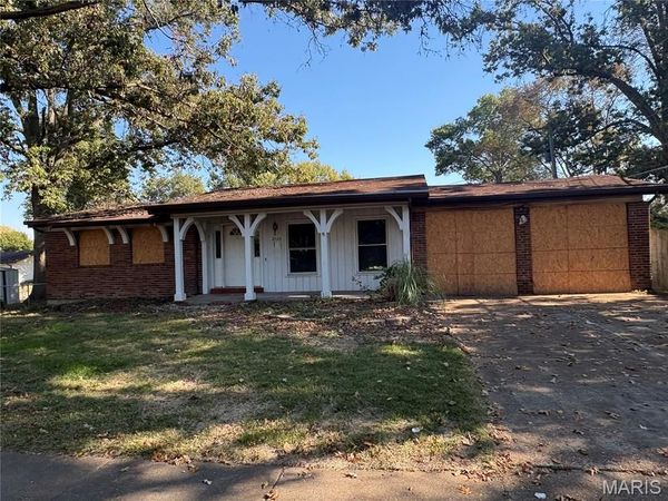 2520 Palm Drive , Other, MO 63031