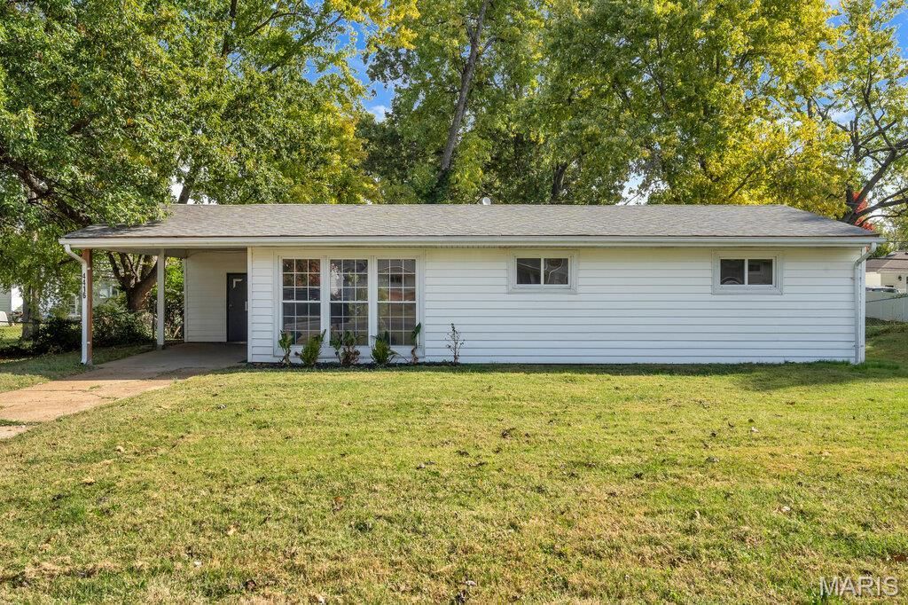 4416 Saint William Court , Woodson Terrace, MO 63134 Main Photo