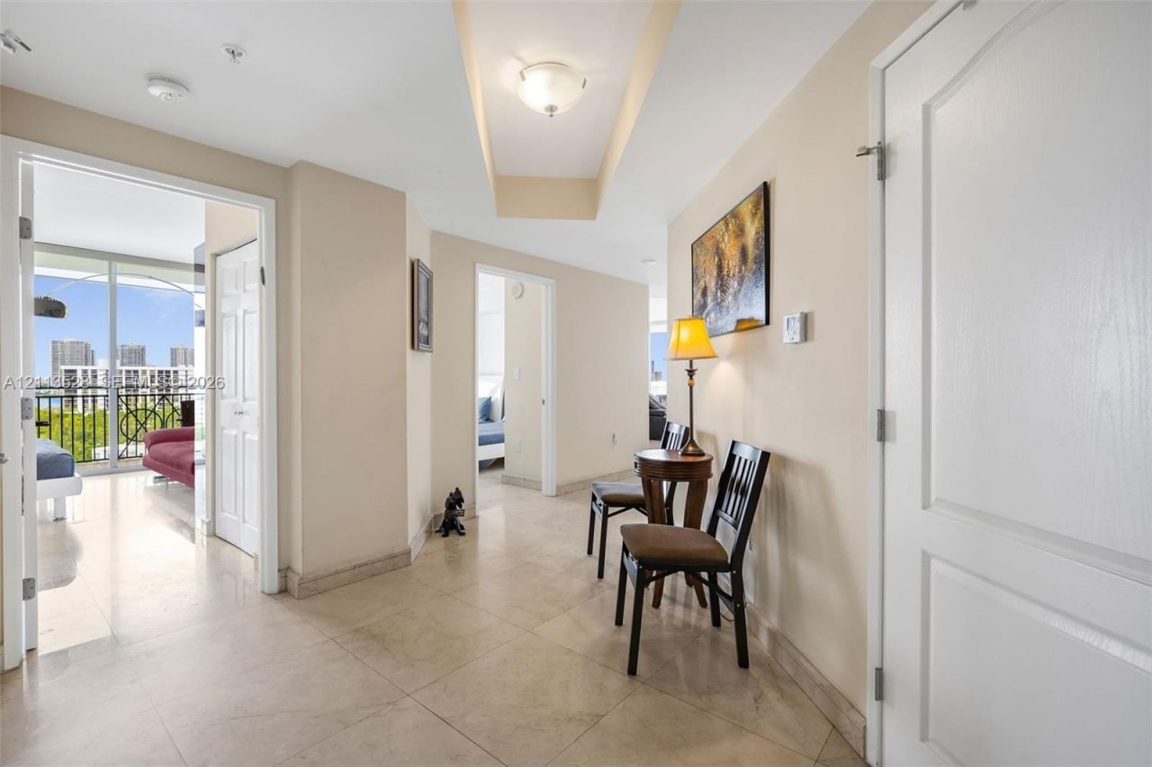 17555 Atlantic Blvd , Unit 1108, Sunny Isles Beach, FL 33160 Photo