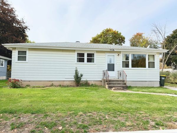 550 Elm Street , Hampshire, IL 60140