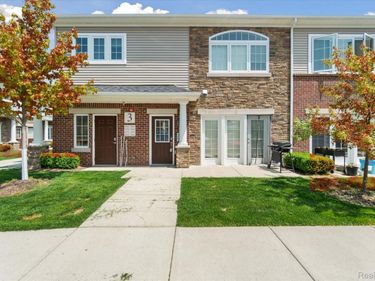 5662 Arbor Chase Drive , Scio Township, Mi 48103