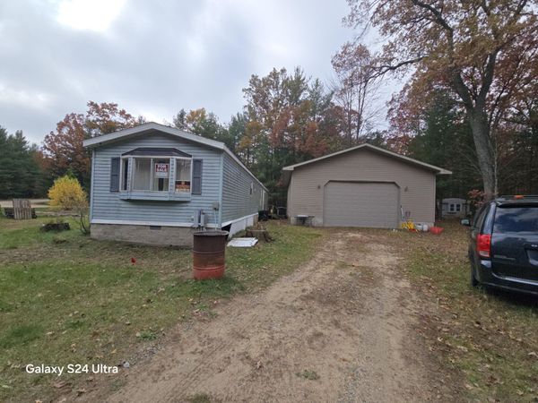 100 Marlette Avenue, Houghton Lake, MI 48629