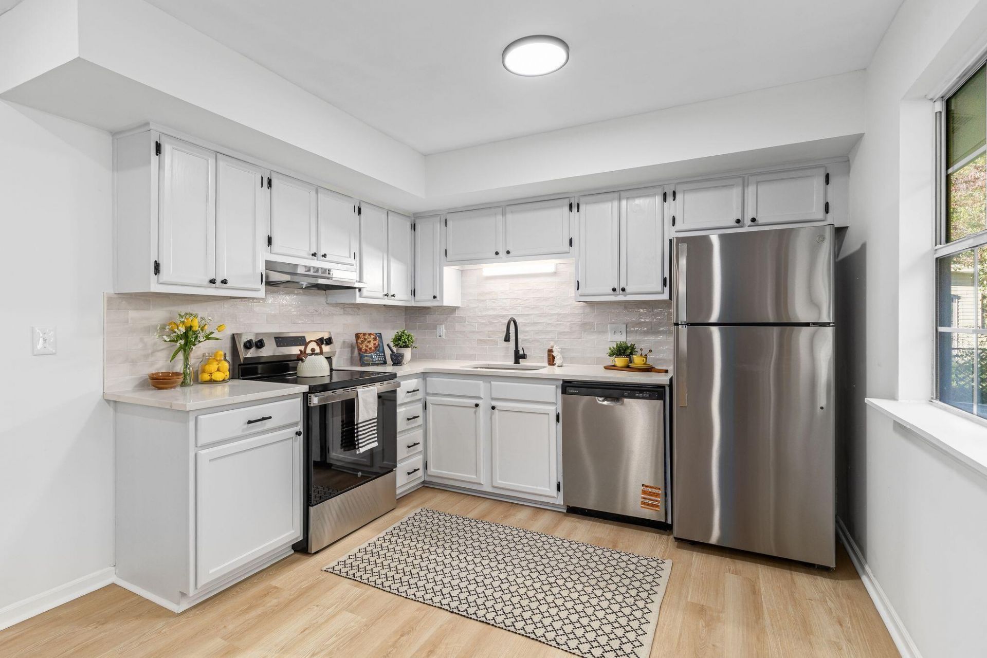 306 Resinwood Road Photo 11