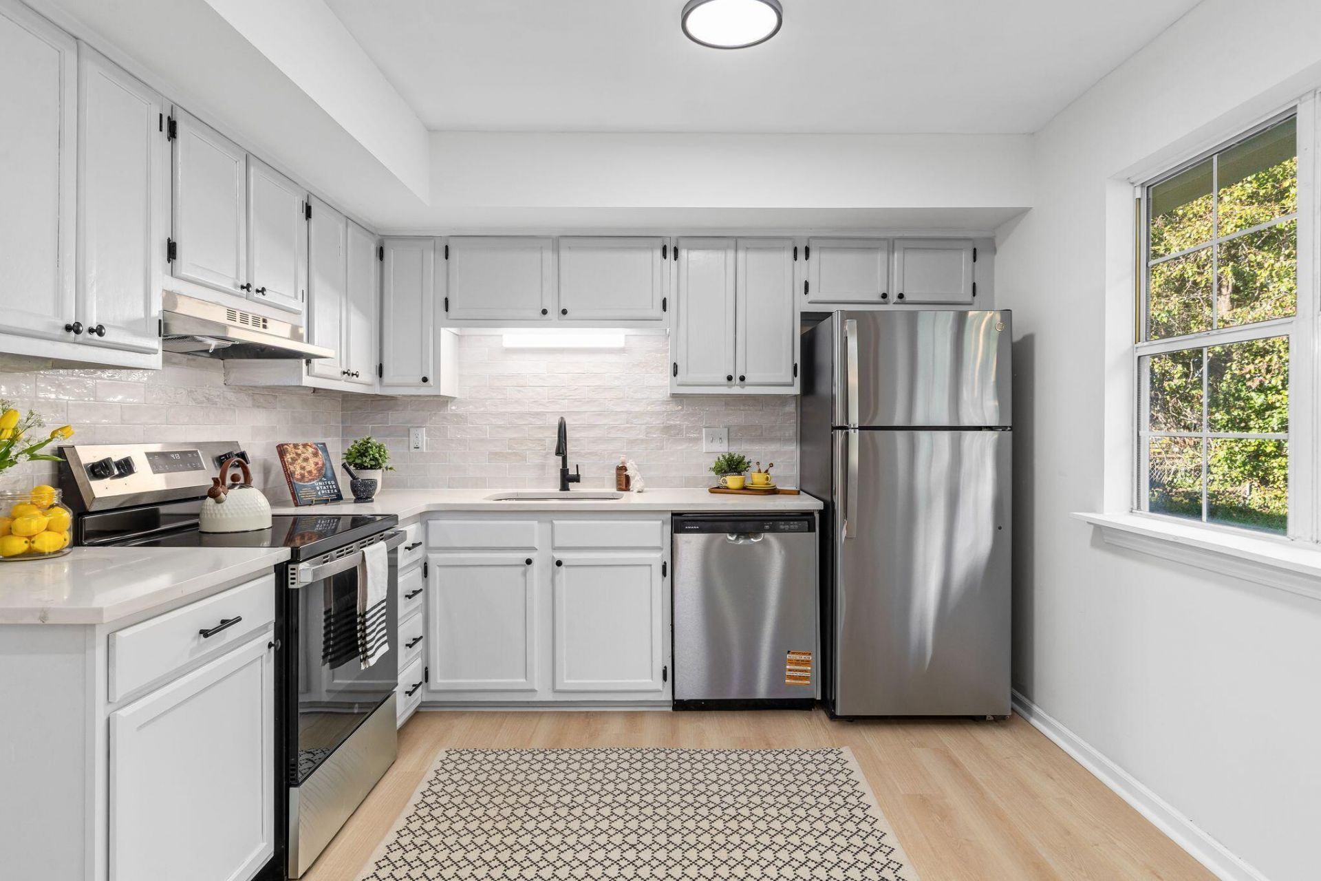 306 Resinwood Road Photo 12