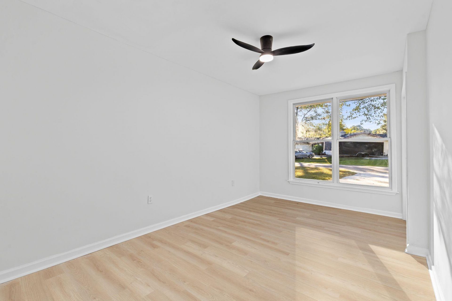 306 Resinwood Road Photo 16
