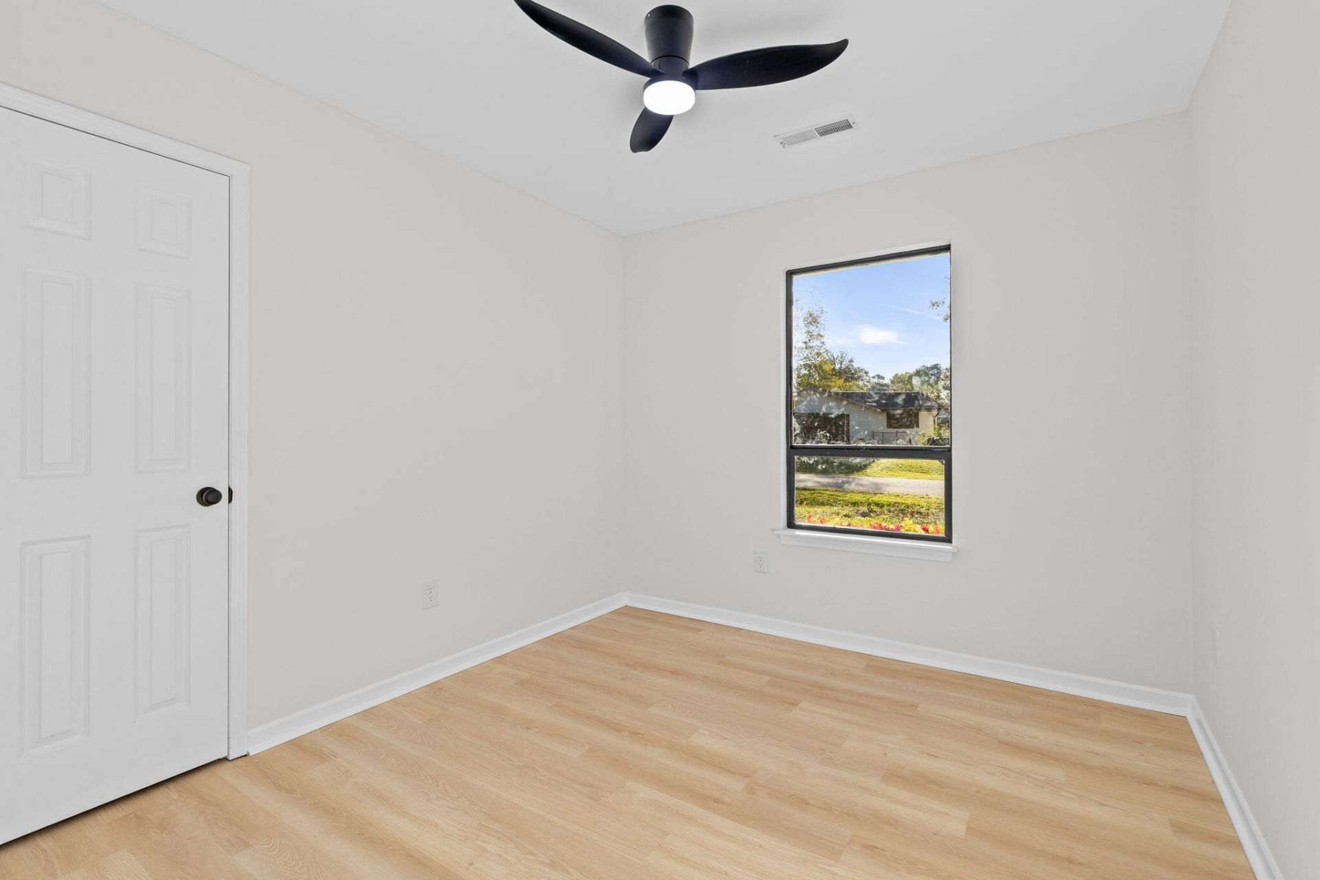 306 Resinwood Road Photo 25