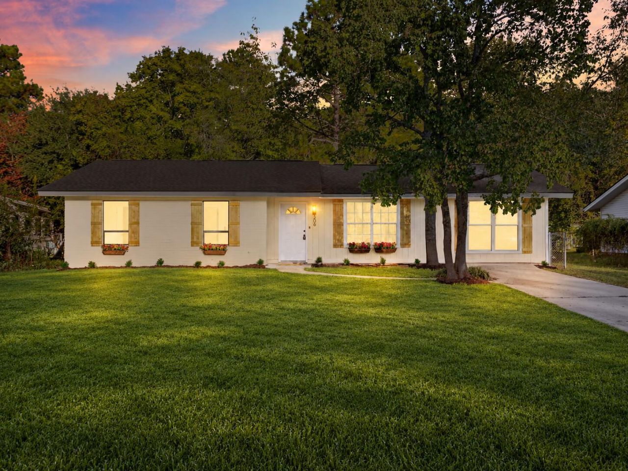 306 Resinwood Road Photo 37