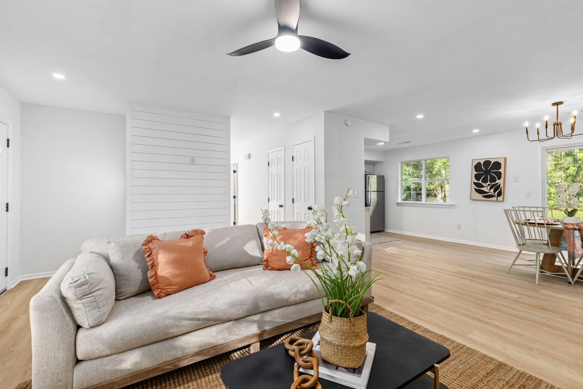 306 Resinwood Road Photo 8