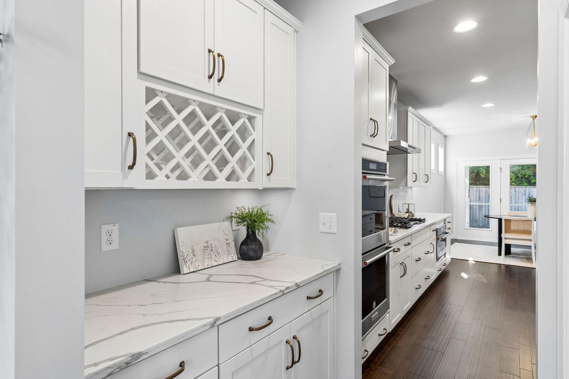 1253 Gannett Road Photo 16