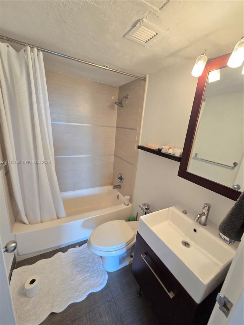 1500 Bay Rd , Unit 422S, Miami Beach, FL 33139 Photo