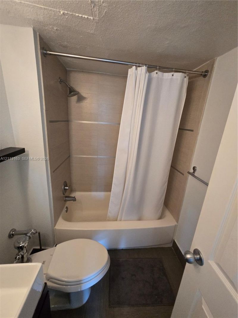 1500 Bay Rd , Unit 422S, Miami Beach, FL 33139 Photo