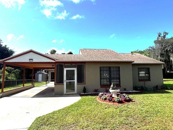 809 OAK DRIVE , LEESBURG, FL 34748
