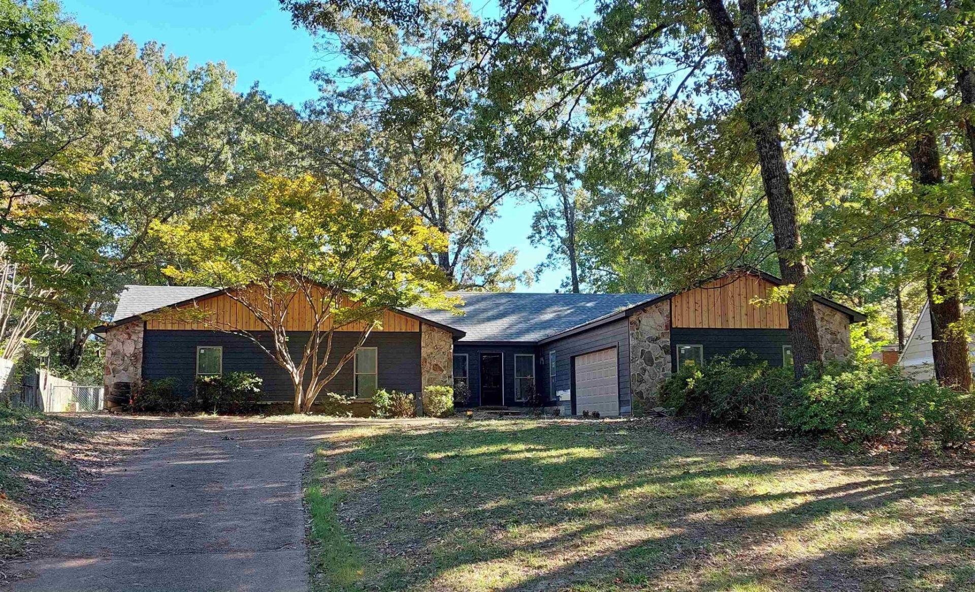 160 Ericson Rd , Cordova, TN 38018 Main Photo