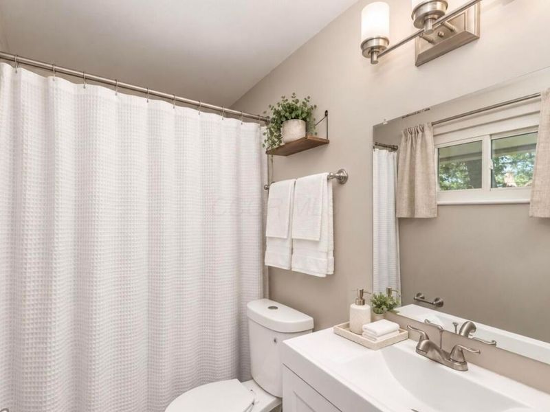 1436 Terry Drive, Reynoldsburg, OH 43068 Photo 7