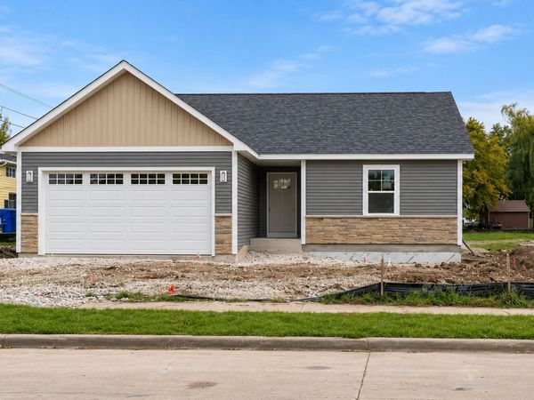 5708 55th St, Kenosha, WI 53144