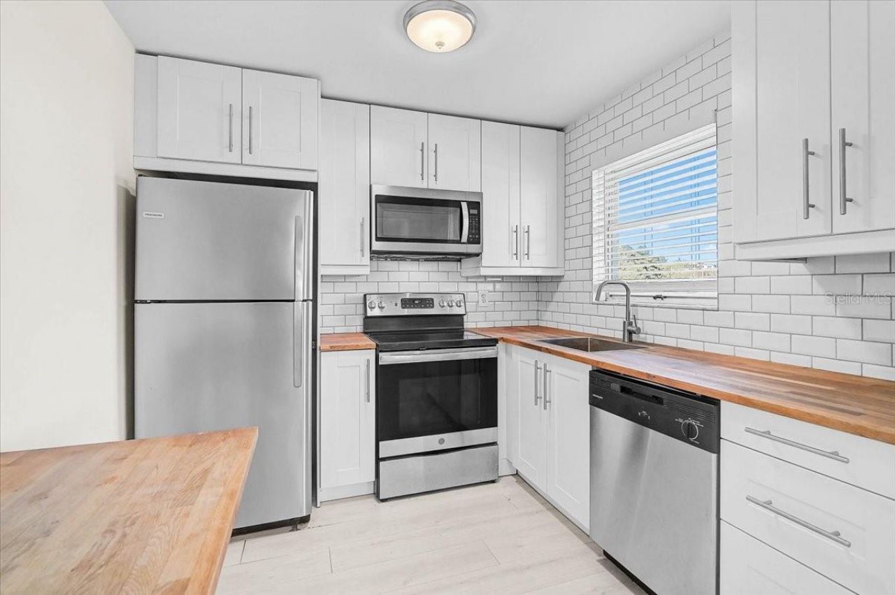 4480 Ironwood Circle , Unit 216A, Bradenton, FL 34209 Photo