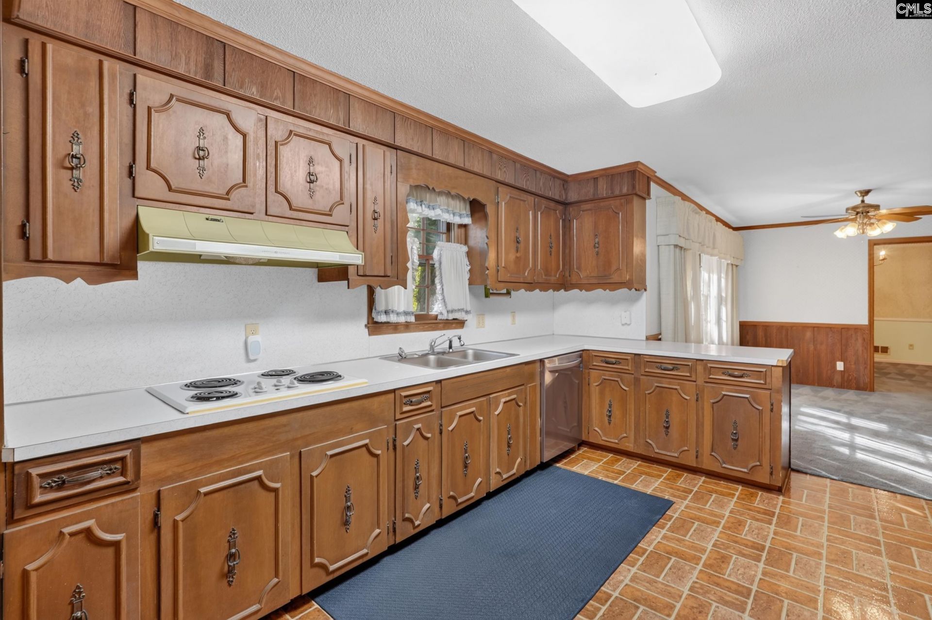 500 White Falls Drive  Photo 11