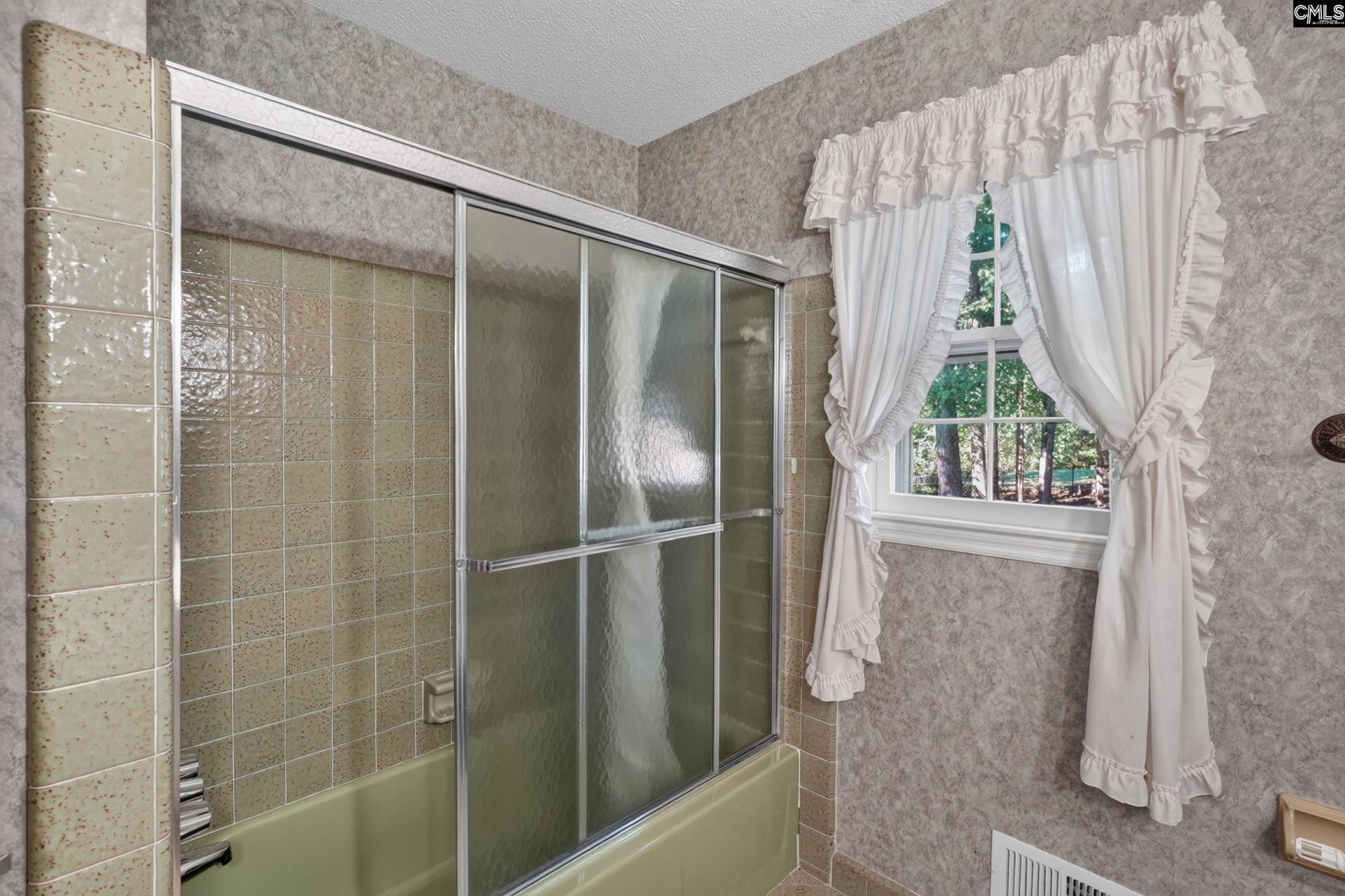 500 White Falls Drive  Photo 22