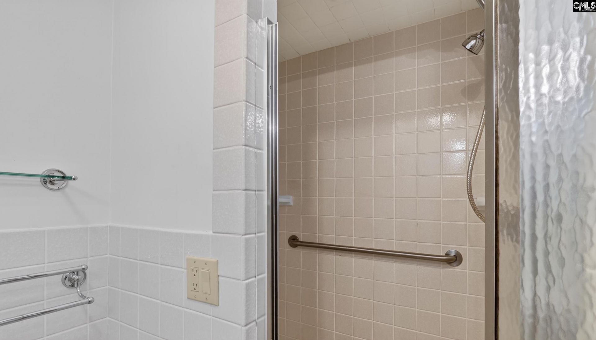 500 White Falls Drive  Photo 29