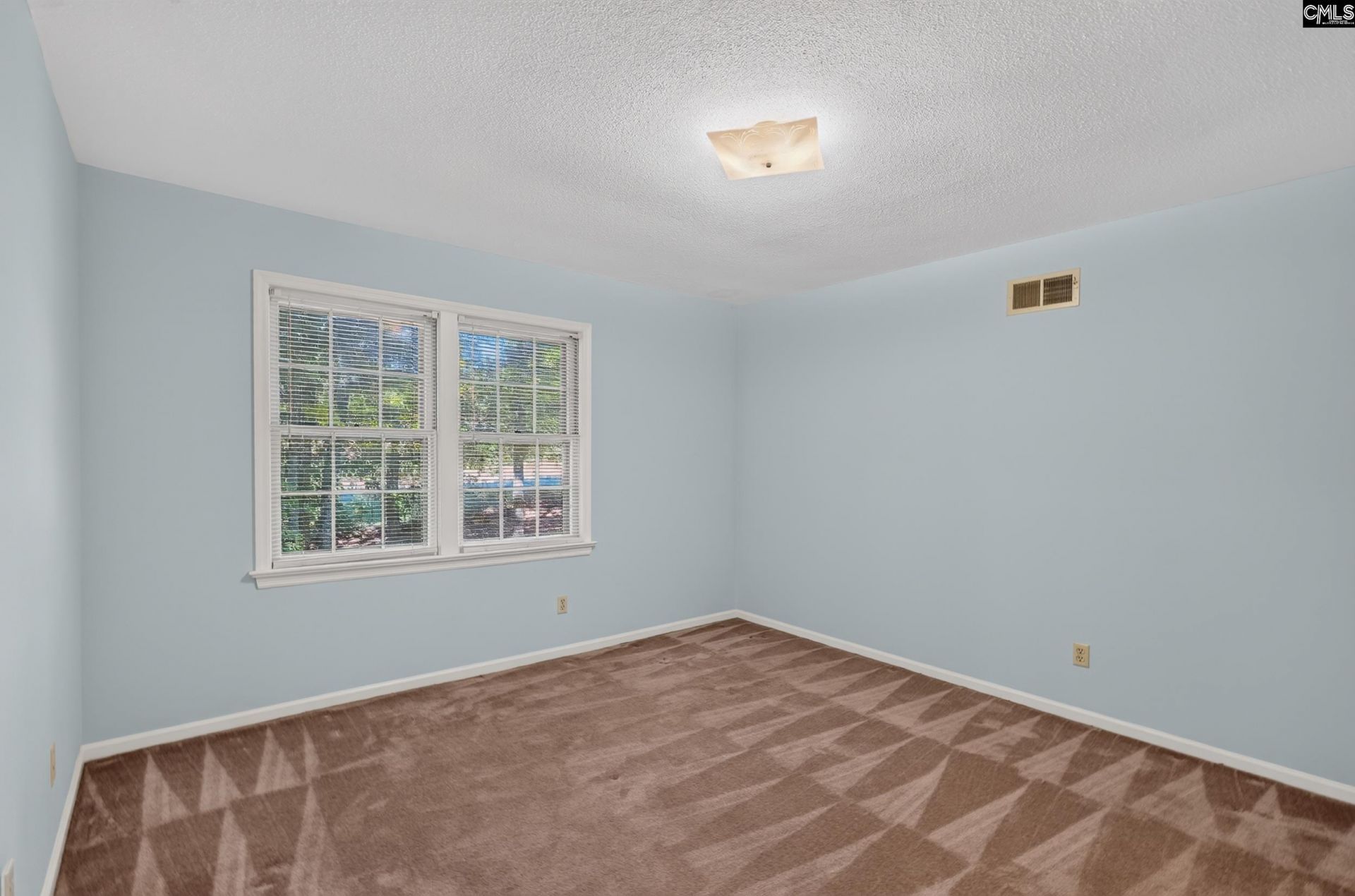 500 White Falls Drive  Photo 32