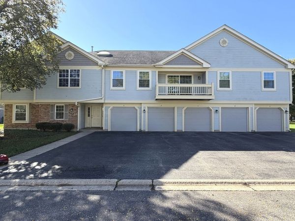 1228 Bradwell Lane , Unit C, Mundelein, IL 60060