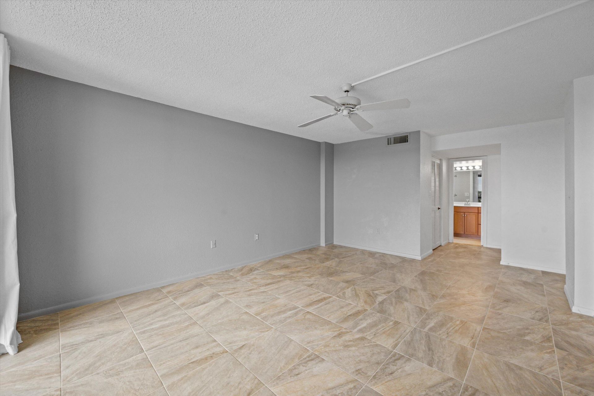 611 SE 7th Street, Unit PH-5, Delray Beach, FL 33483 Photo