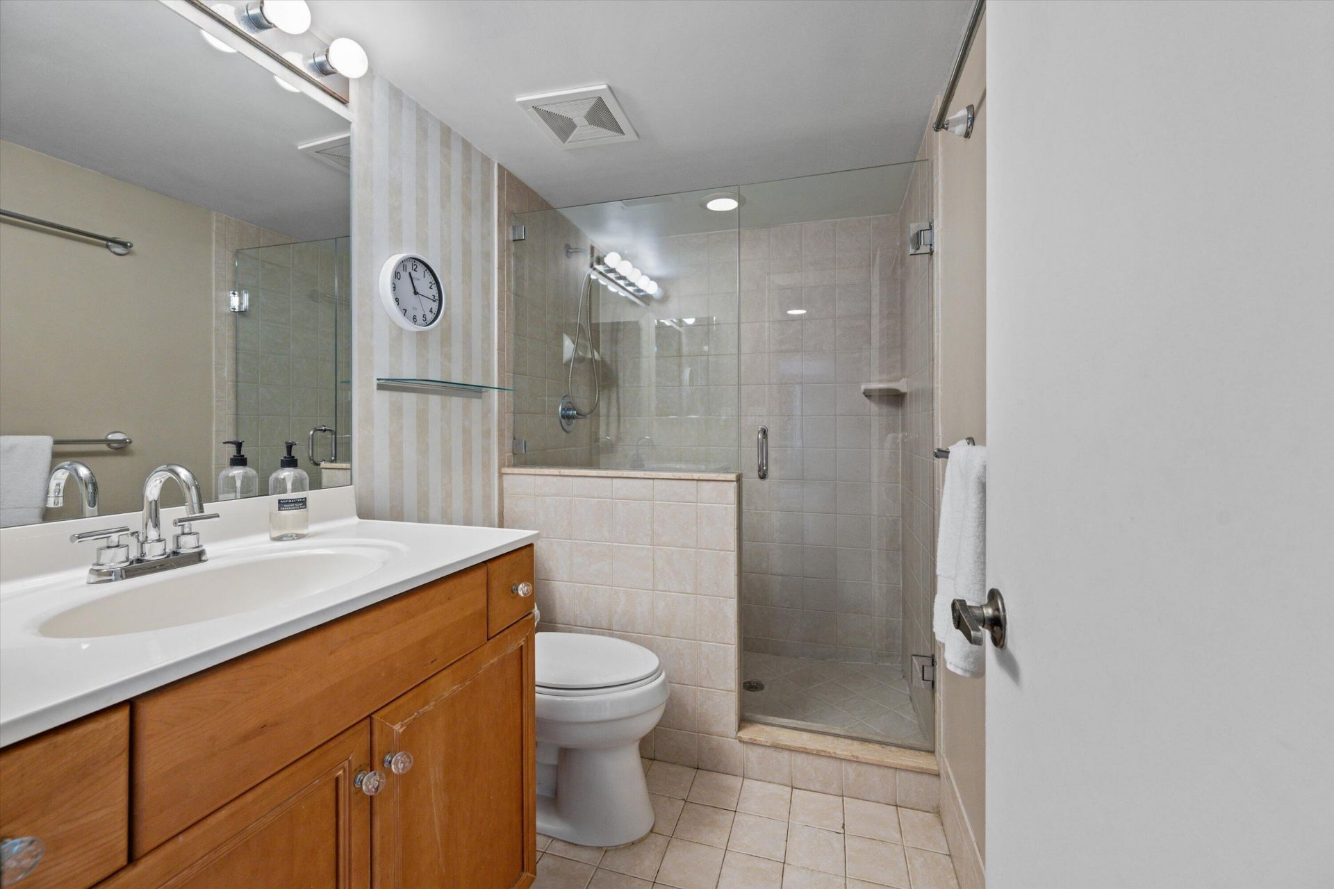 611 SE 7th Street, Unit PH-5, Delray Beach, FL 33483 Photo