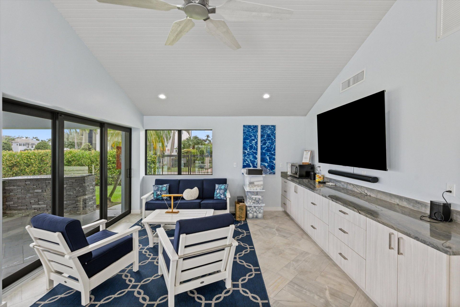 611 SE 7th Street, Unit PH-5, Delray Beach, FL 33483 Photo