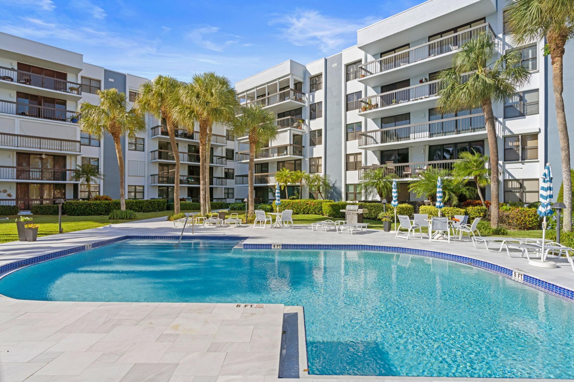 611 SE 7th Street, Unit PH-5, Delray Beach, FL 33483 Photo