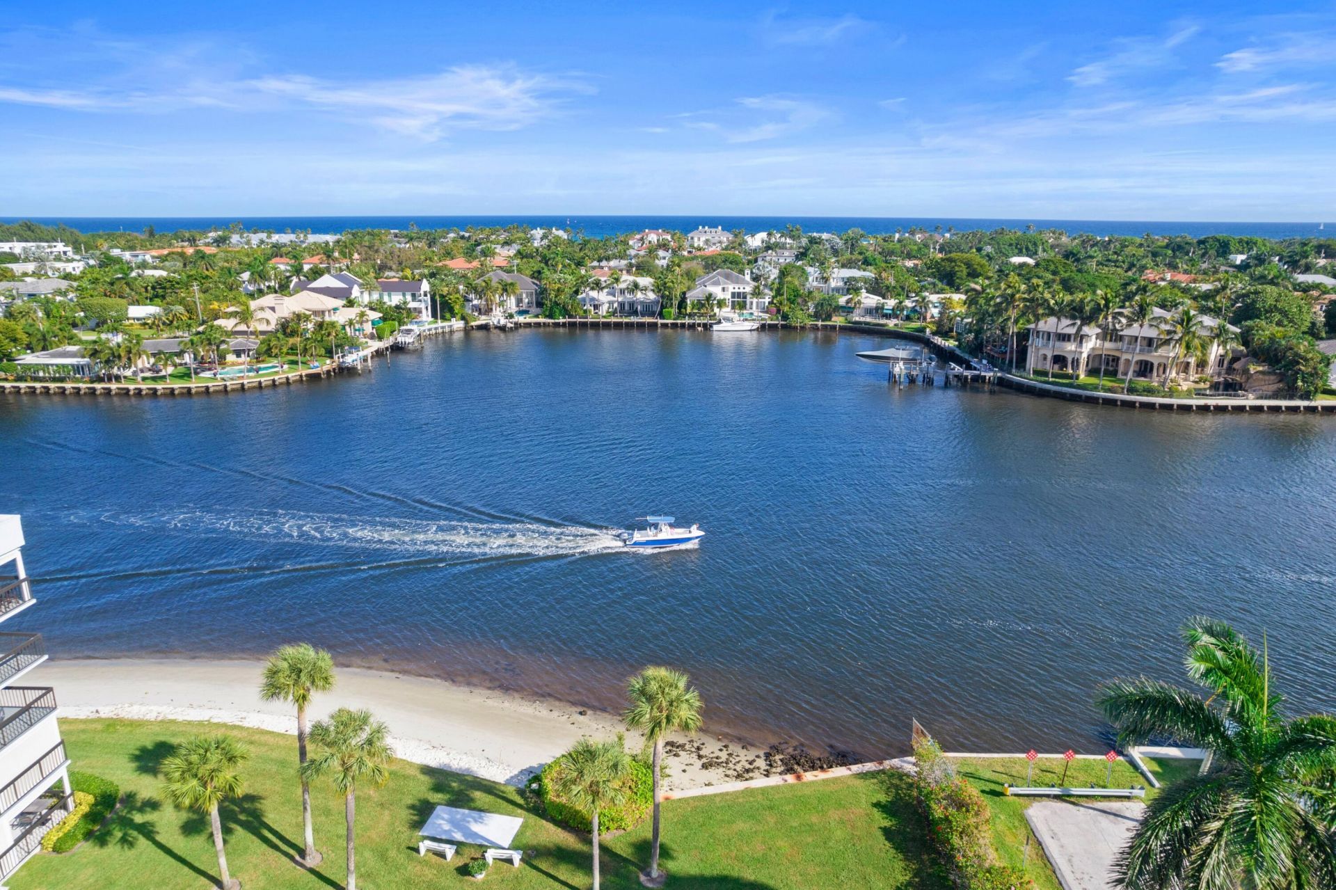 611 SE 7th Street, Unit PH-5, Delray Beach, FL 33483 Photo