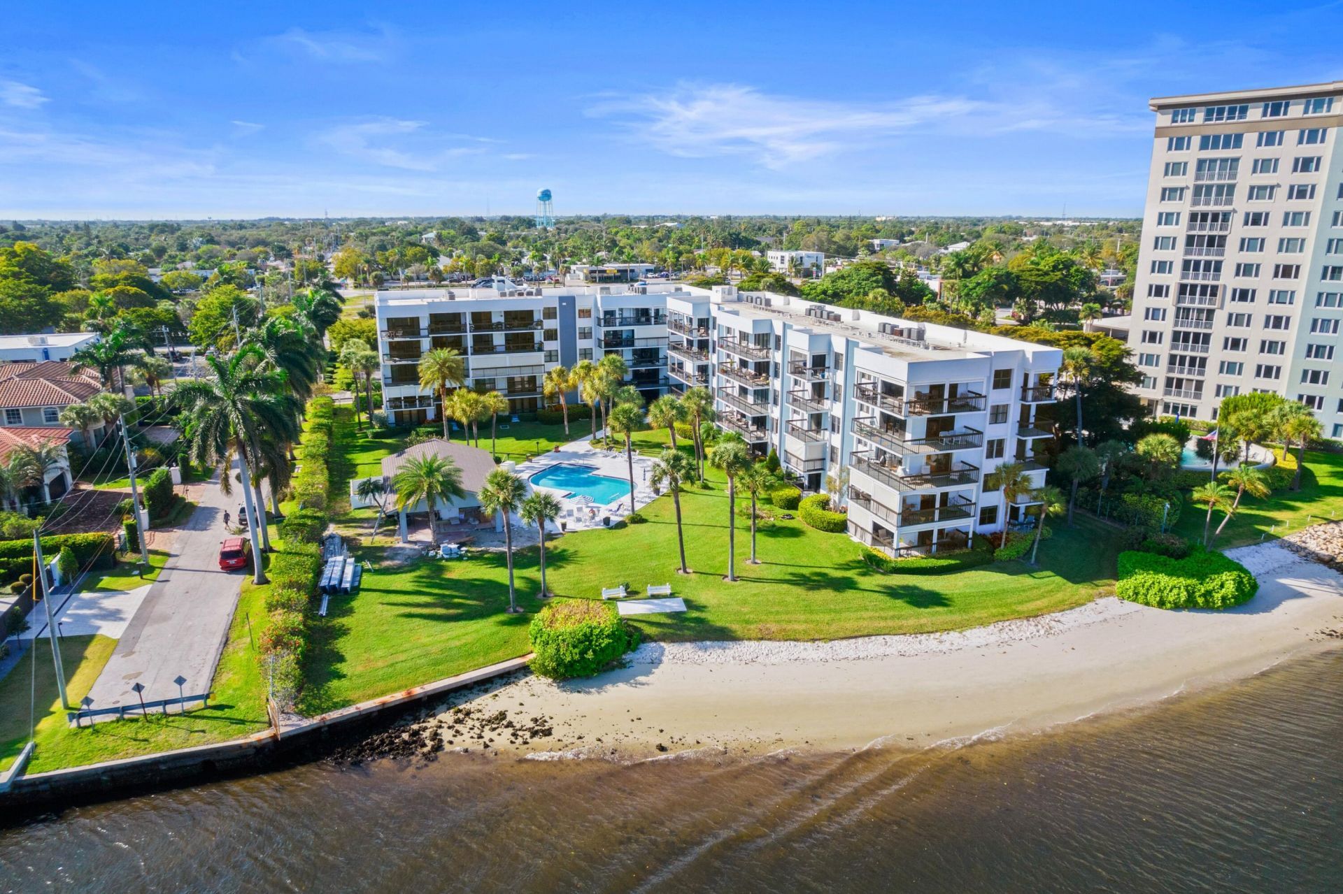 611 SE 7th Street, Unit PH-5, Delray Beach, FL 33483 Photo