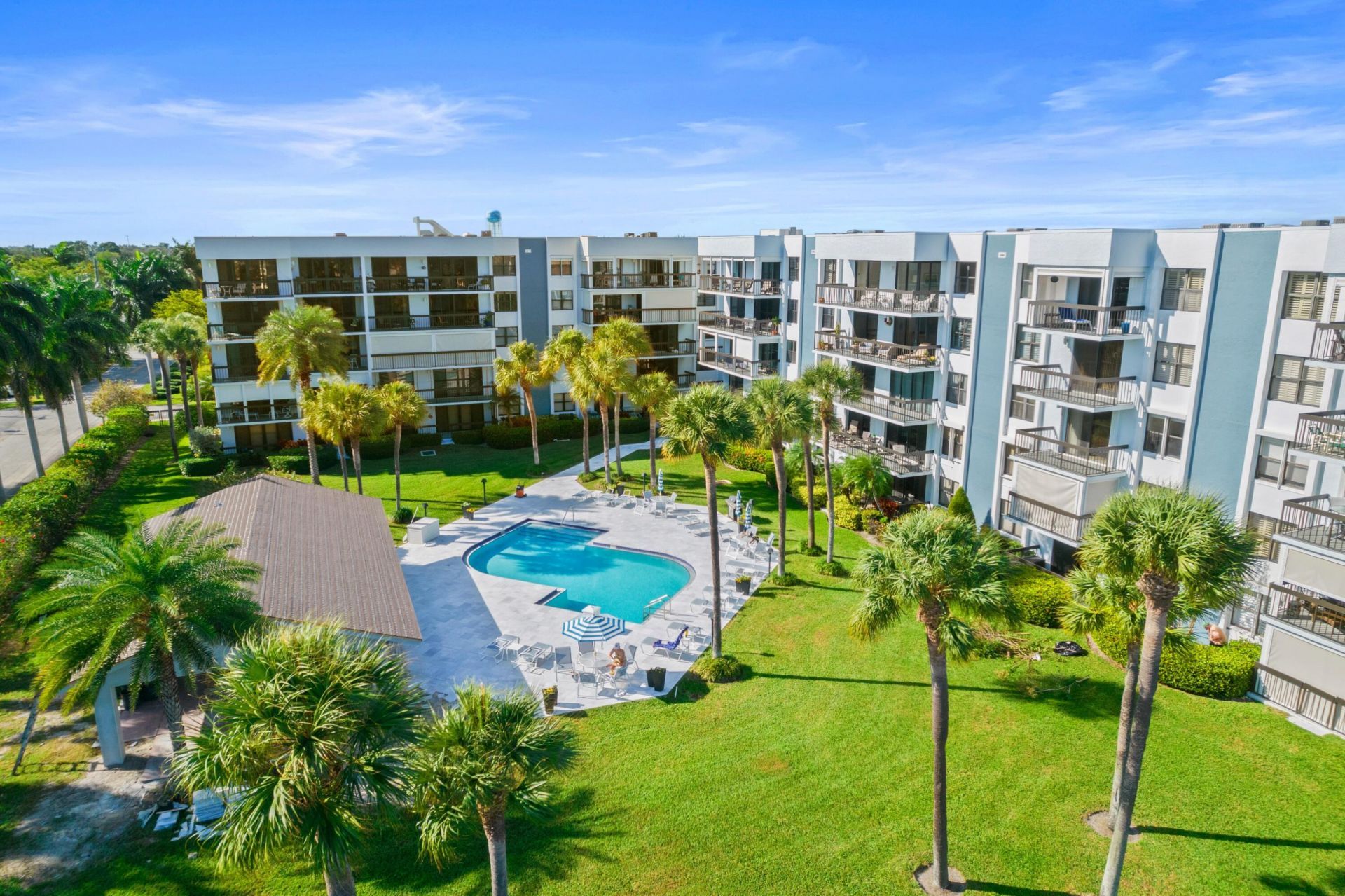 611 SE 7th Street, Unit PH-5, Delray Beach, FL 33483 Photo