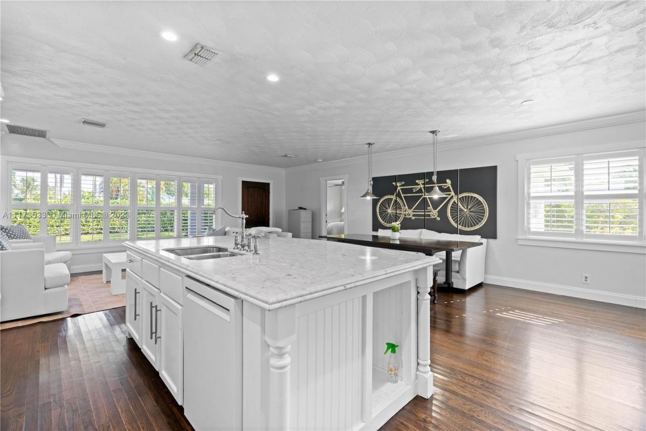 330 Center Street, Jupiter, FL 33458 Photo
