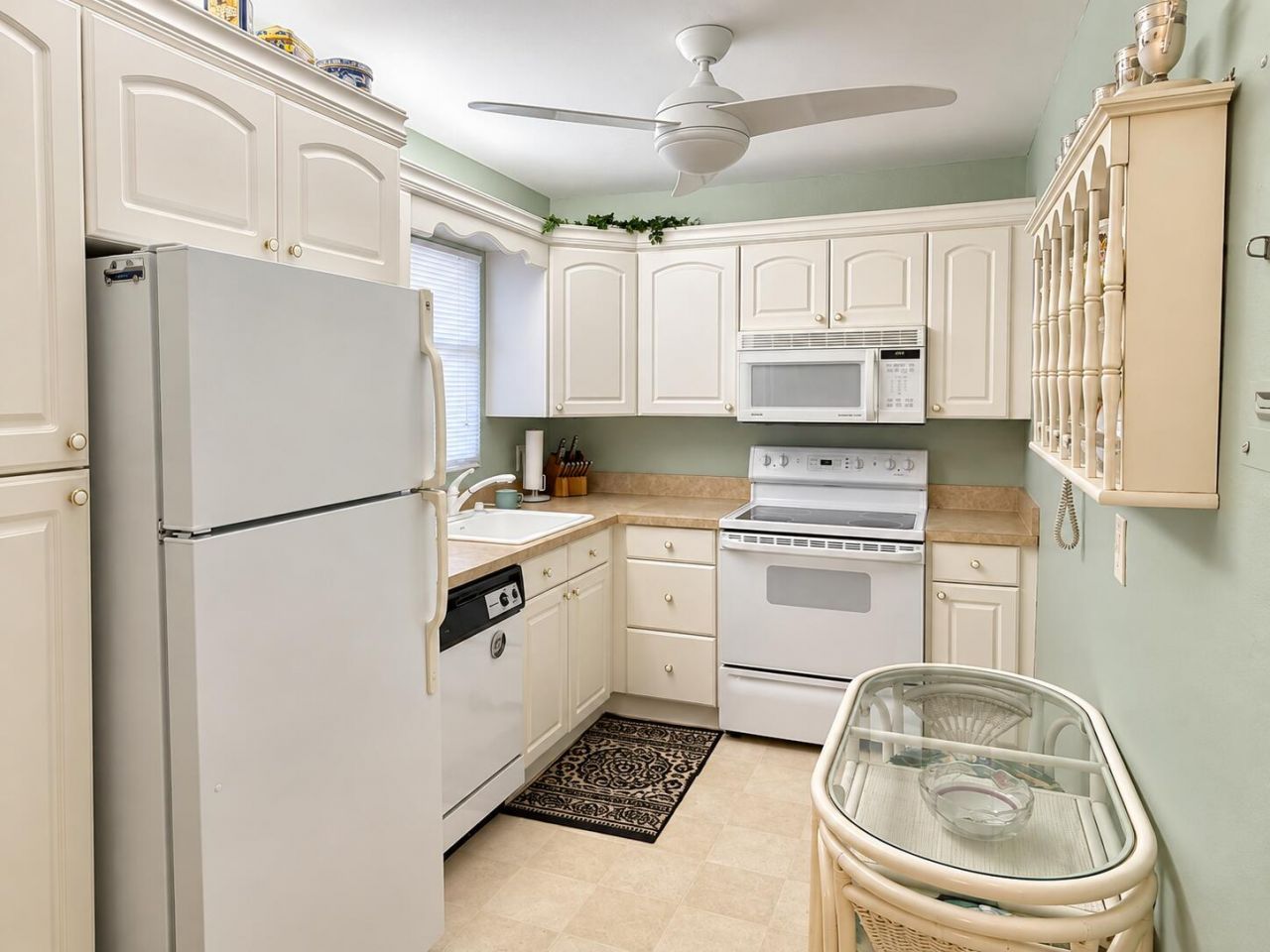 112 Lake Dora Drive, West Palm Beach, FL 33411 Photo